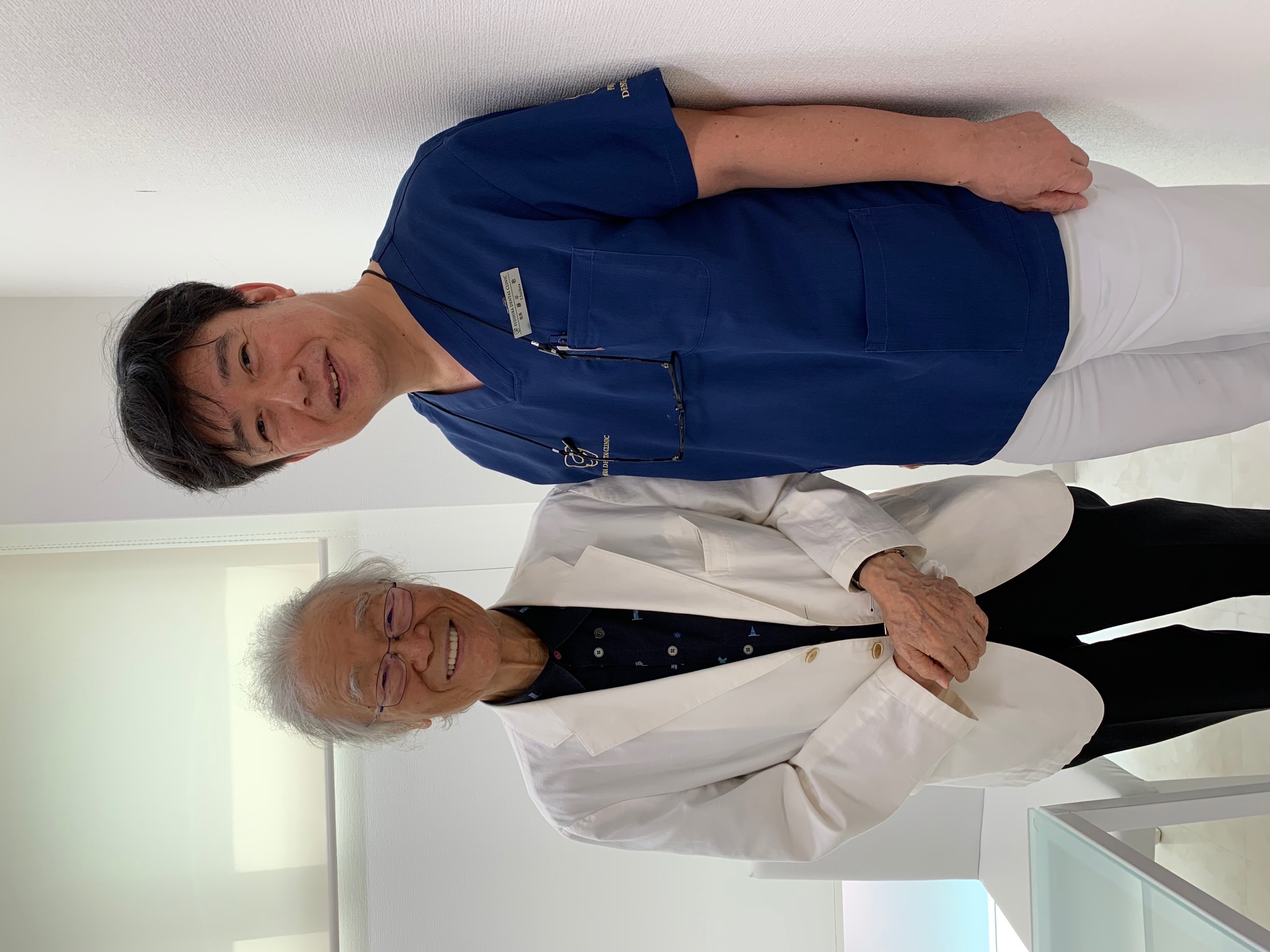 菅原洋一さんが当院に治療にお越しになられました。